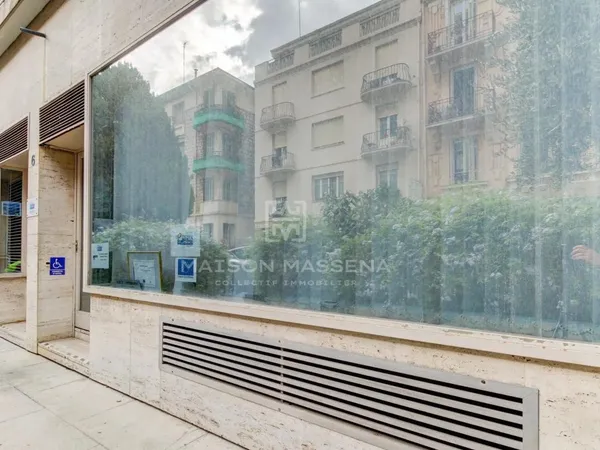 NICE – SECTEUR GAMBETTA – MURS COMMERCIAUX – 159,99 M²