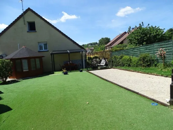 Maison 7 pièces 218 m²