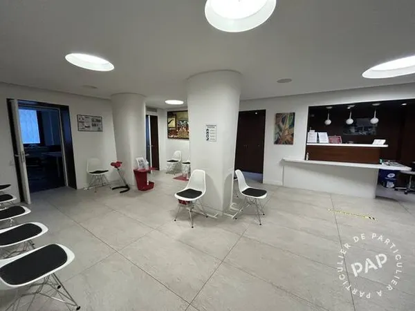 Local commercial 132 m²