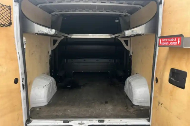 Peugeot Boxer cabine approfondie 7 places 3.3 t l2h1 140 s&amp;s bvm6 — photo 15