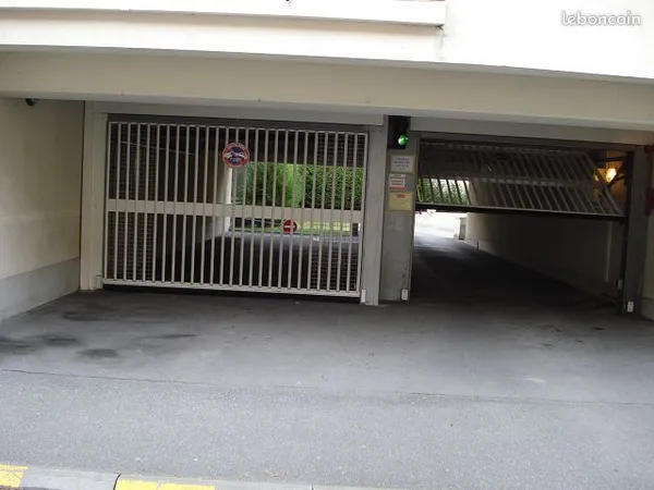 Parking/box 20 m² Reims