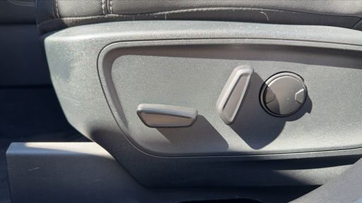 Ford Kuga 2.5 Duratec 190 Flexifuel Hybrid CVT - Vignale – 2023 – 29497 km – Autre – Boîte Automatique — photo 36