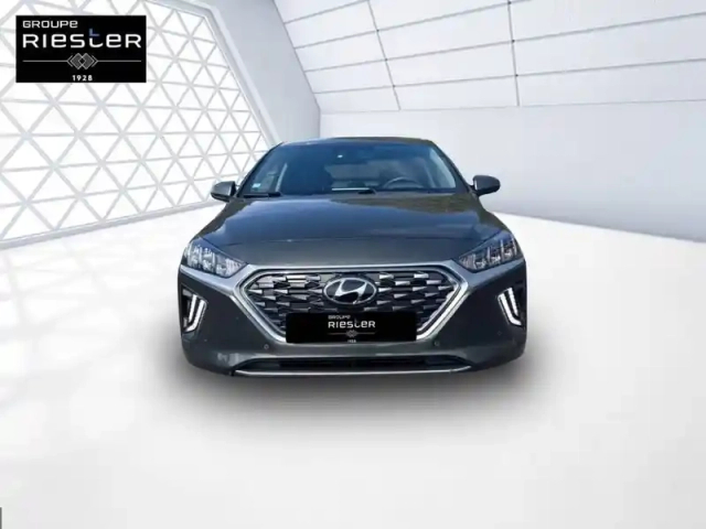 Hyundai Ioniq plug-in 141 ch — photo 22