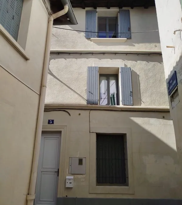 Photo 1