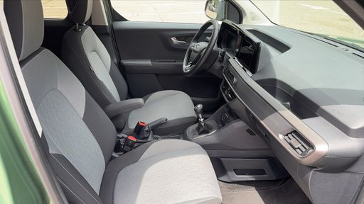 Ford Tourneo Courier 1.0 Ecoboost 125 Flexifuel - Titanium – 2024 – 7788 km – Biocarburant – Boîte Manuelle — photo 8