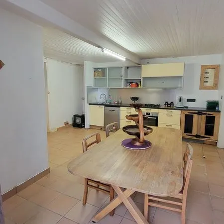 Maison - 5 pièces - 150 m²