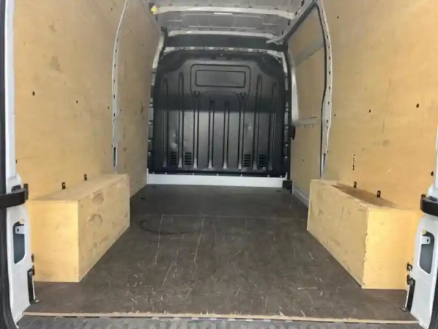 Renault Master fg f3500 l2h2 2.3 blue dci 135ch confort euro6e — photo 24