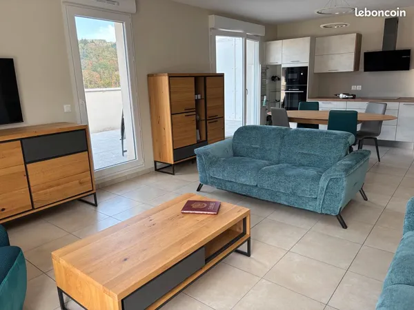 Location à Tarare Villa sur le Toit meublée