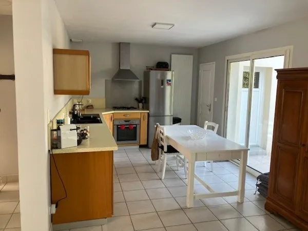 Venez découvrir cette maison familiale dans un quartier résidentiel sur Trélazé proche des écoles et
