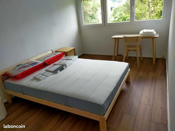 Chambre en colocation à Vélizy