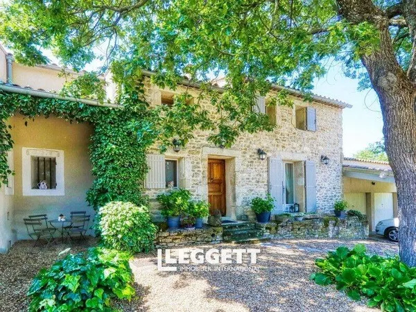 Maison 11 pièces 268 m²