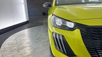 Peugeot 208 1.2 Hybrid 100ch Active e-DCS6 — photo 17