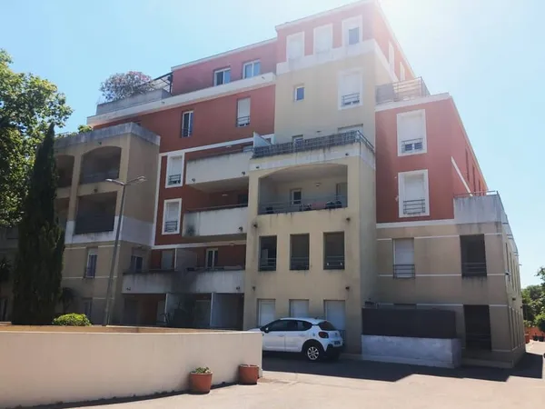 Studio 1 pièce 28 m²