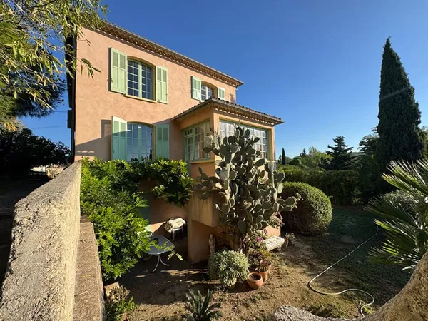 Bastide Liouquet La Ciotat 9 pièces