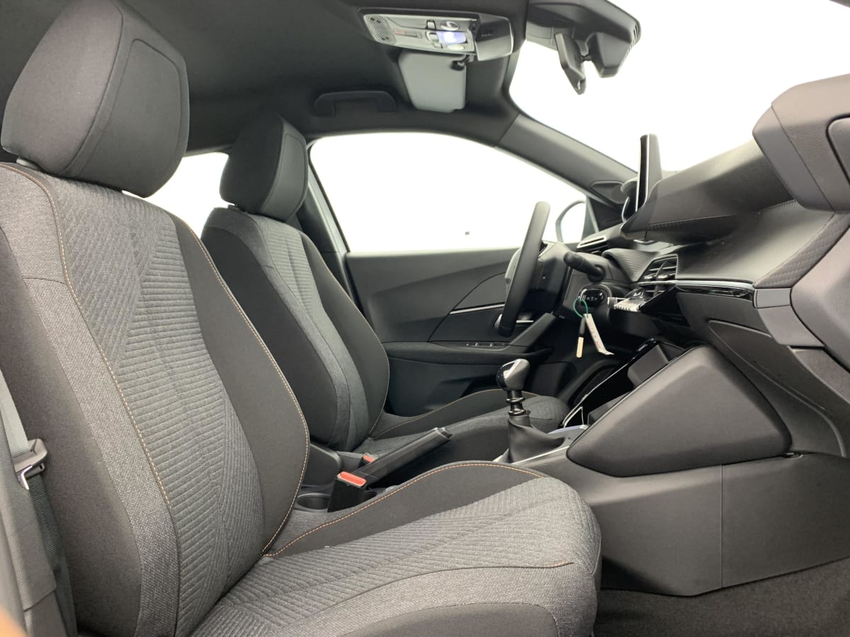 Peugeot 2008 — photo 9