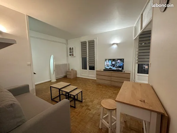 Studio meublé à louer