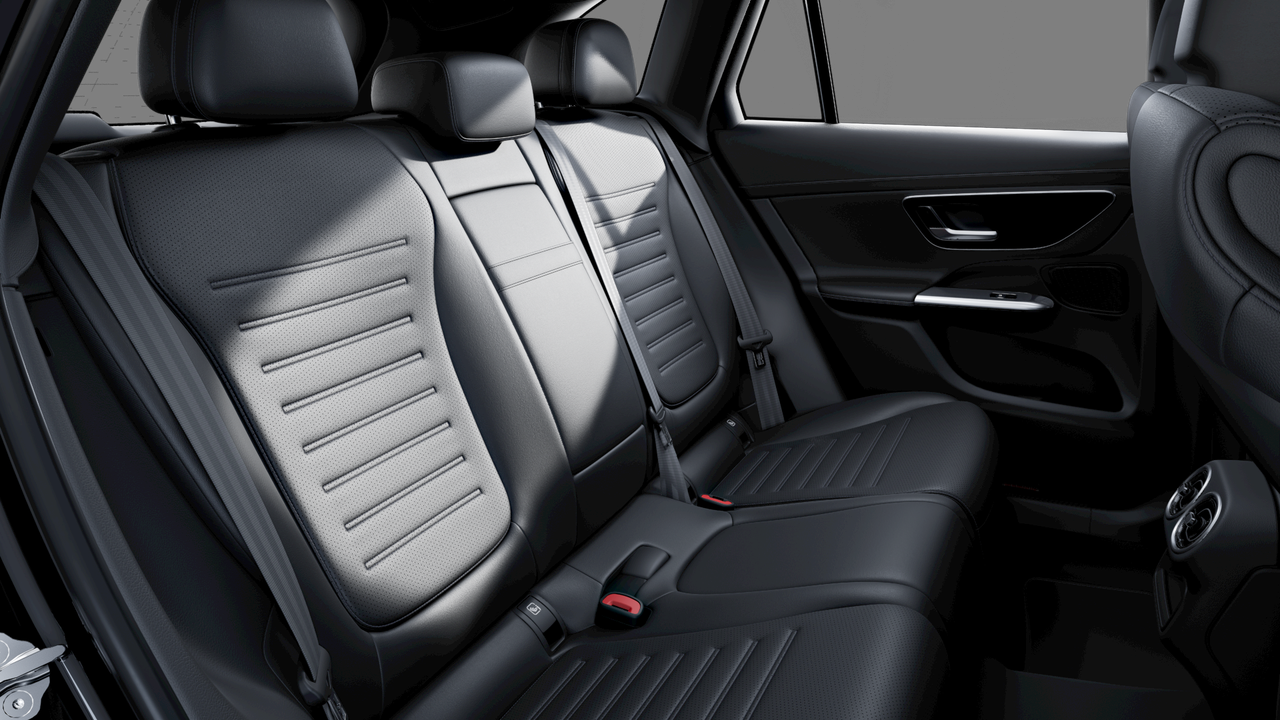 Mercedes GLC 300 e Hybrid EQ 9G-Tronic 4Matic — photo 12