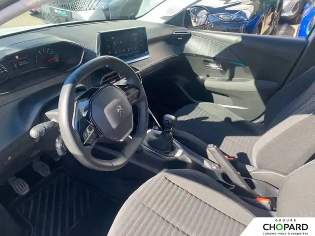 Peugeot 208 puretech 100 s&amp;s bvm6 — photo 10