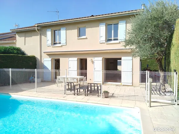 CHAZAY-D'AZERGUES - Maison 115 m² - 4 chambres - Piscine - À 400m du centre