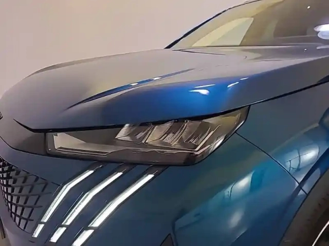 Peugeot 5008 hybrid 136 e-dcs6 — photo 49