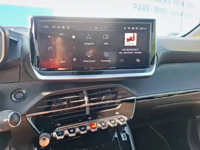 Peugeot 208 hybrid 100 e-dcs6 — photo 18