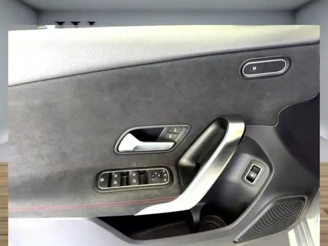 Mercedes Classe A 250 e hybrid eq amg line — photo 32