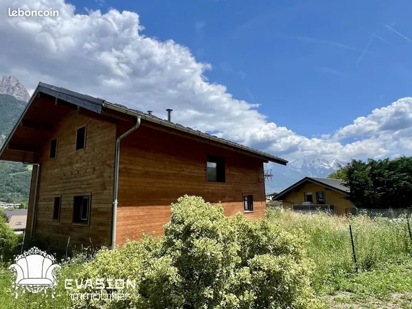 Chalet 5 pièces 150 m²