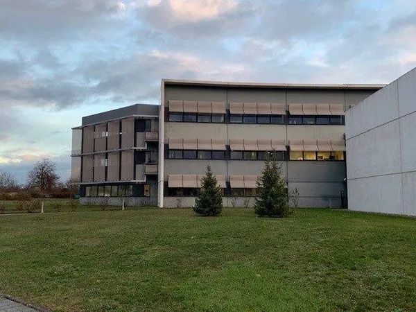 Bureaux 68 m²