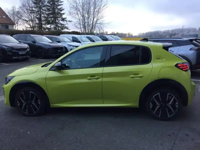 Peugeot 208 hybrid 145 e-dcs6 — photo 34