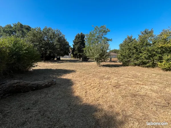 Léguevin, terrain plat viabilisé de 797 m²