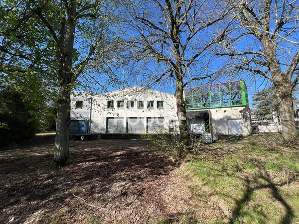 Local d'activité Malesherbes 2200 m2