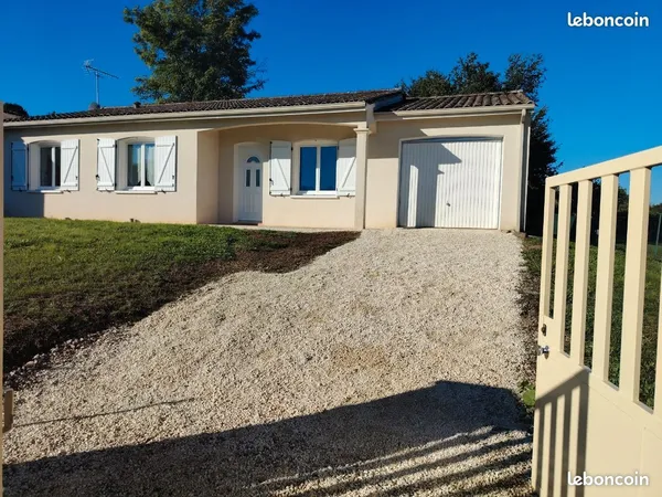 Maison de 105m² avec 3 chambres et garage à 1km d'Hyper U