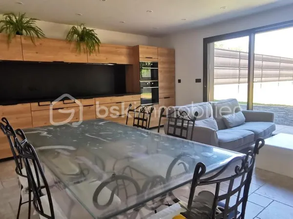 Maison 5 pièces 141 m²