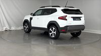 Dacia Duster 1.2 mild hybrid 130ch Journey 4x4 — photo 8