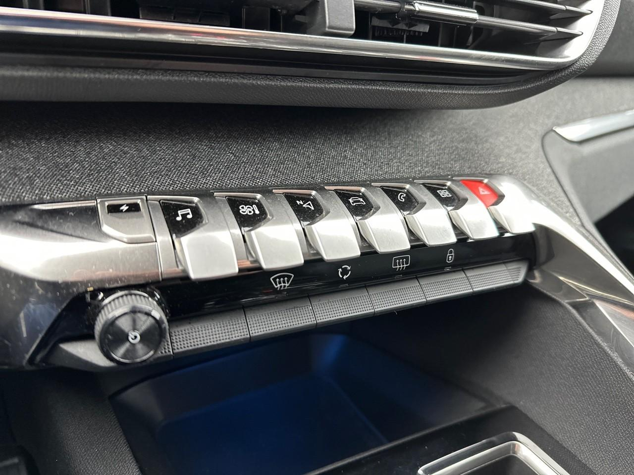 Peugeot 3008 hybrid 225 e-eat8 allure pack — photo 29