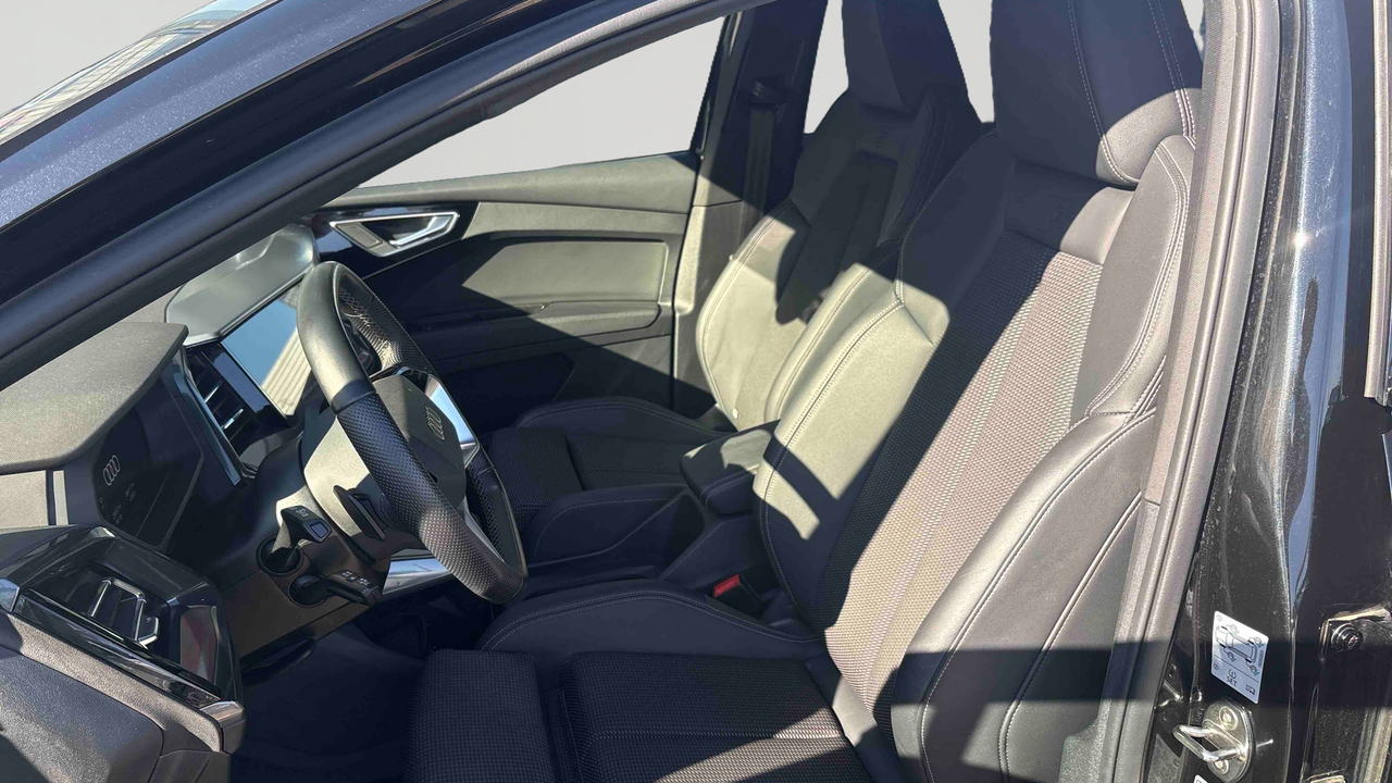 Audi Q4 e-tron Sportback 45 285 ch 82 kWh — photo 11
