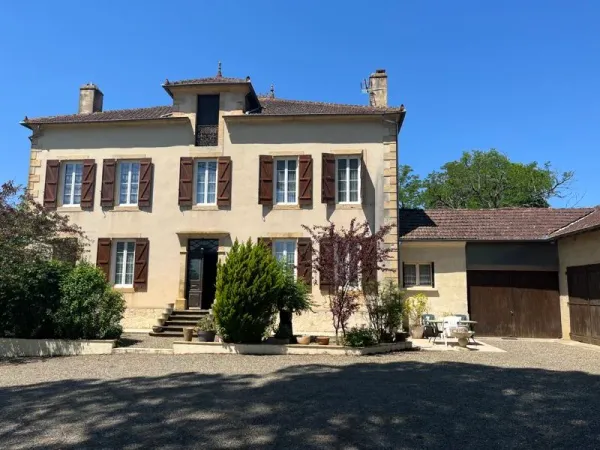 Maison 9 pièces 380 m²