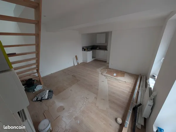 Loue appartement T2 mezzanine 40 m2 centre CORBIE