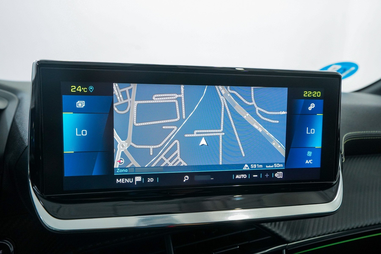 Peugeot 208 — photo 25