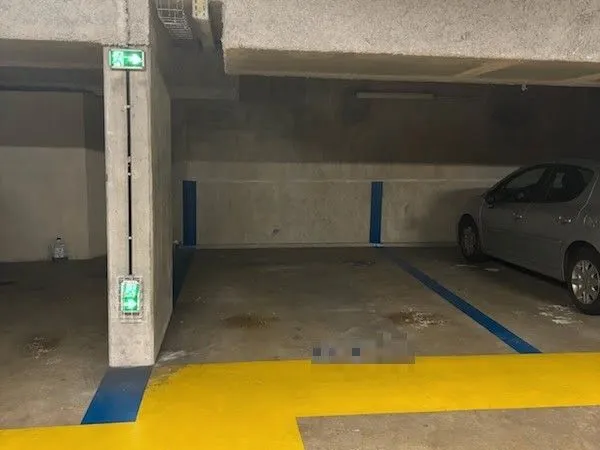 Place de Parking auto