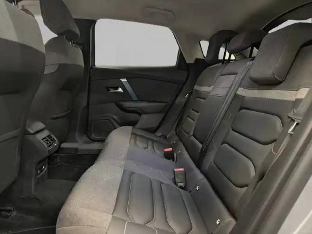 Citroën C4 e- 136 ch automatique — photo 12