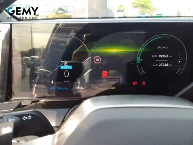 Renault Megane e-tech ev60 220 ch super charge — photo 13