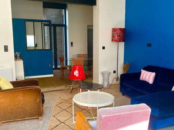 Reims - appartement atypique rénové avec terrasse
