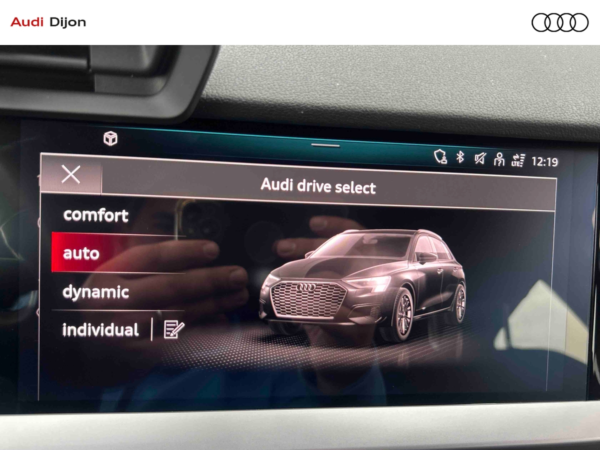 Audi A3 Sportback 30 TFSI Mild Hybrid 110 S tronic 7 — photo 29