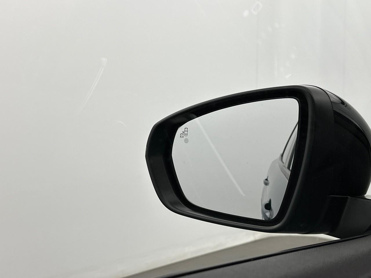 Peugeot 3008 puretech 130ch s&s eat8 allure pack — photo 15