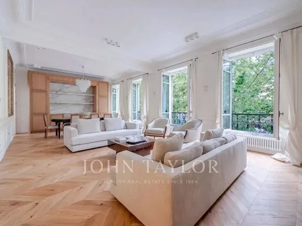 Appartement 4 pièces 136 m²