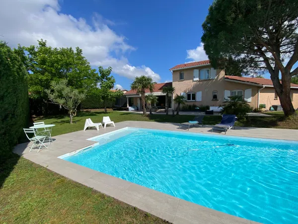 Vends maison familiale contemporaine