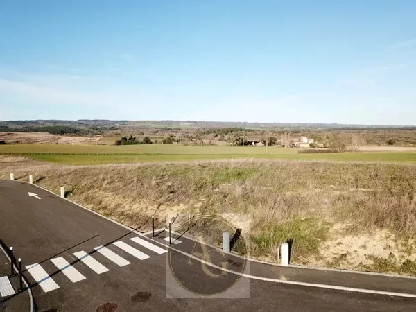 Terrain constructible avec vue 360°