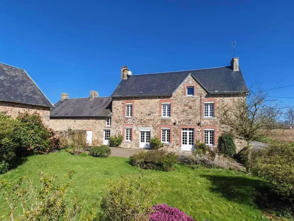Longère ou corps de ferme 6 pièces 152 m²