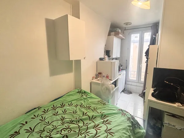 Studio 1 pièce 11 m²